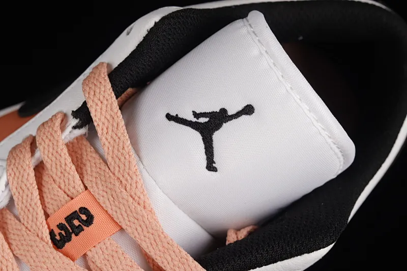 All categories Air Jordan Jordan series basketball shoes Air Jordan 1 Low Z version Air Jordan 1 Low AJ1 Joe 1 apricot orange low-top cultural and leisure sports sneakers DM8960-801